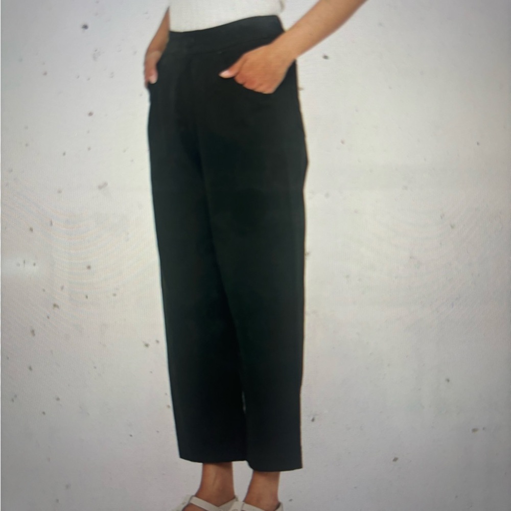 Signature curve-legged trouser